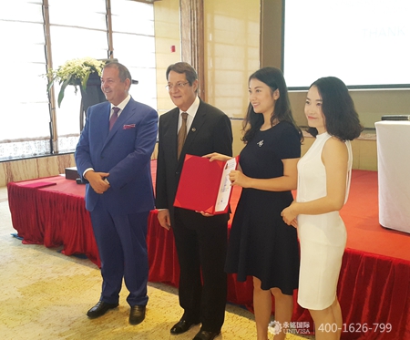 塞浦路斯總統(tǒng)為永銘國(guó)際頒獎(jiǎng) 塞浦路斯總統(tǒng)為永銘國(guó)際親自頒獎(jiǎng)